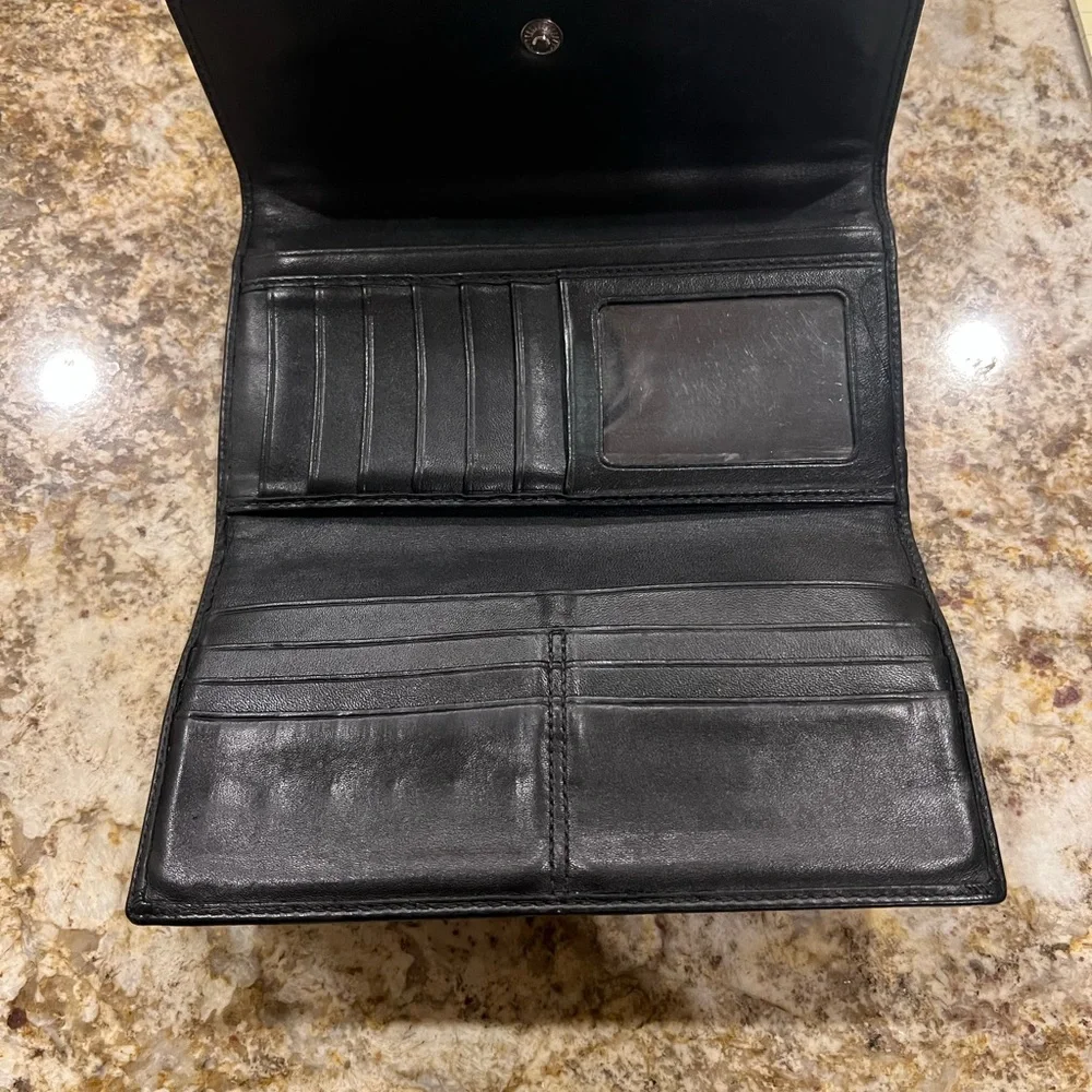 Vintage Coach Black Monogram
Canvas & Leather Full Size Snap
Open Wallet - Picture 4 of 5